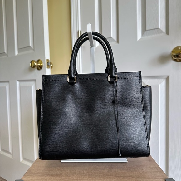 DKNY Black Leather Handbag Satchel in Like New Condition - Picture 2 of 9